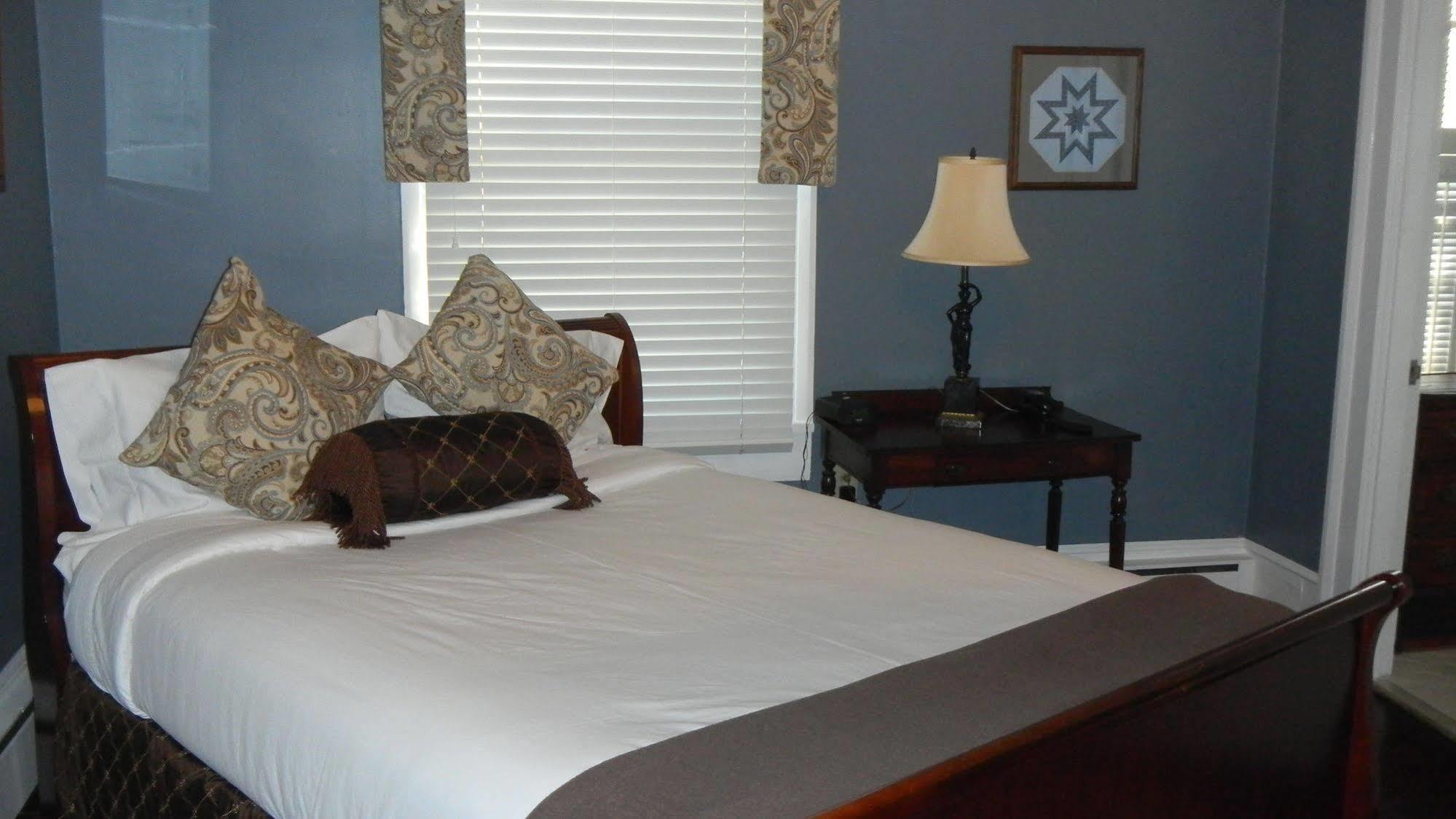 The Ashford Inn Clinton Exteriör bild